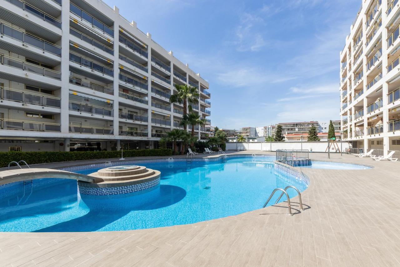 Apartamentos Michelangelo Arysal Salou Bagian luar foto