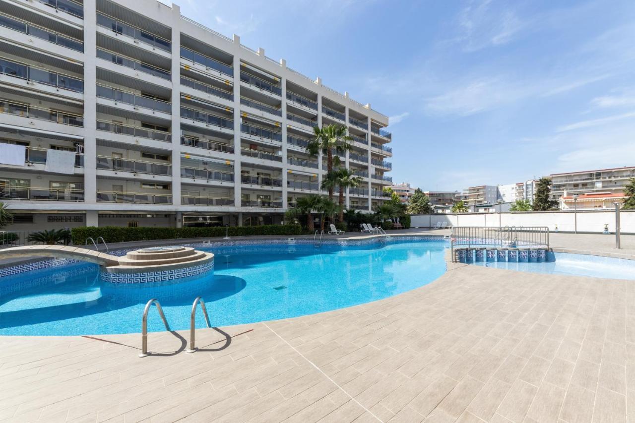 Apartamentos Michelangelo Arysal Salou Bagian luar foto